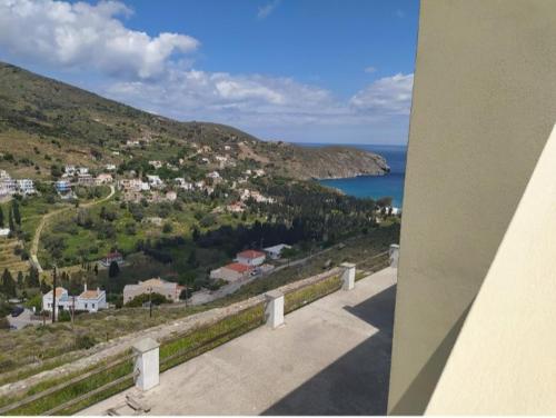 Πλατανακι 1 Family Friendly in Andros, Greece