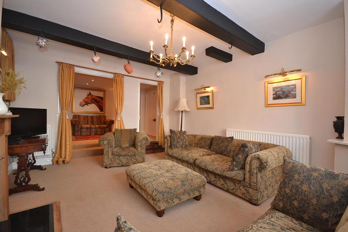 Kings House — 4-Star Luxury Hotel in Beaumaris, United Kingdom