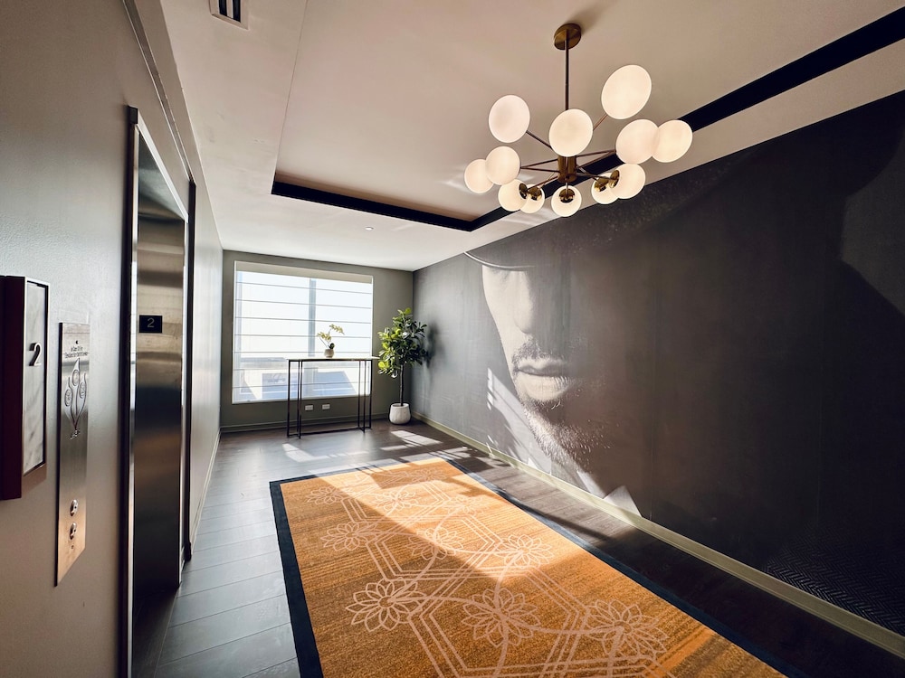 Chez Hotel Arlington Heights - photo 32