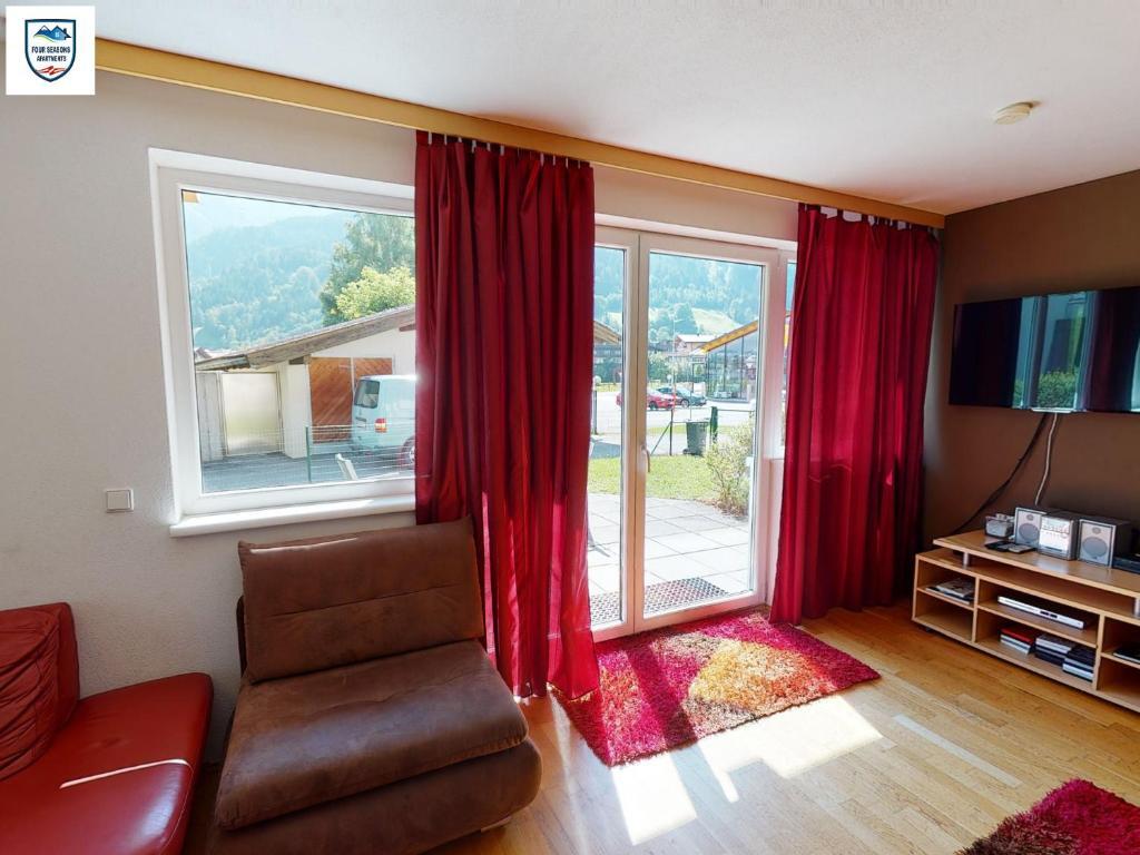 Tauernblick 3 — 4-Star Luxury Hotel in Kaprun, Austria