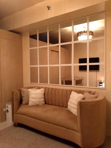 The Grass Residences T4 1BR Unit by J&T — 4-Star Luxury Hotel in Manila, Philippines