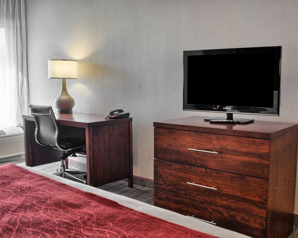 Comfort Inn Ruther Glen near Kings Dominion - photo 7
