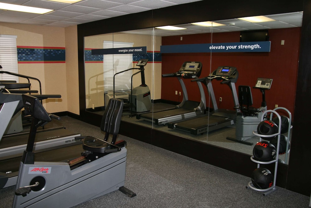 Hampton Inn & Suites Kansas City Merriam - photo 39