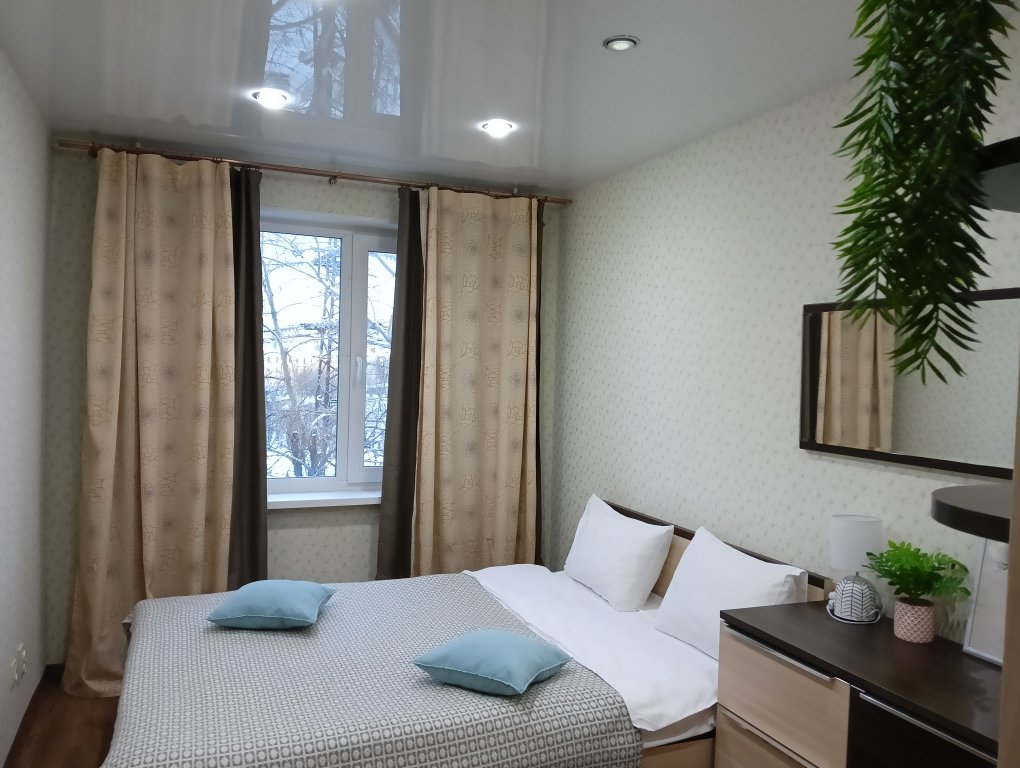 Your Rentier on st. Akademika Knipovicha in Murmansk, Russia