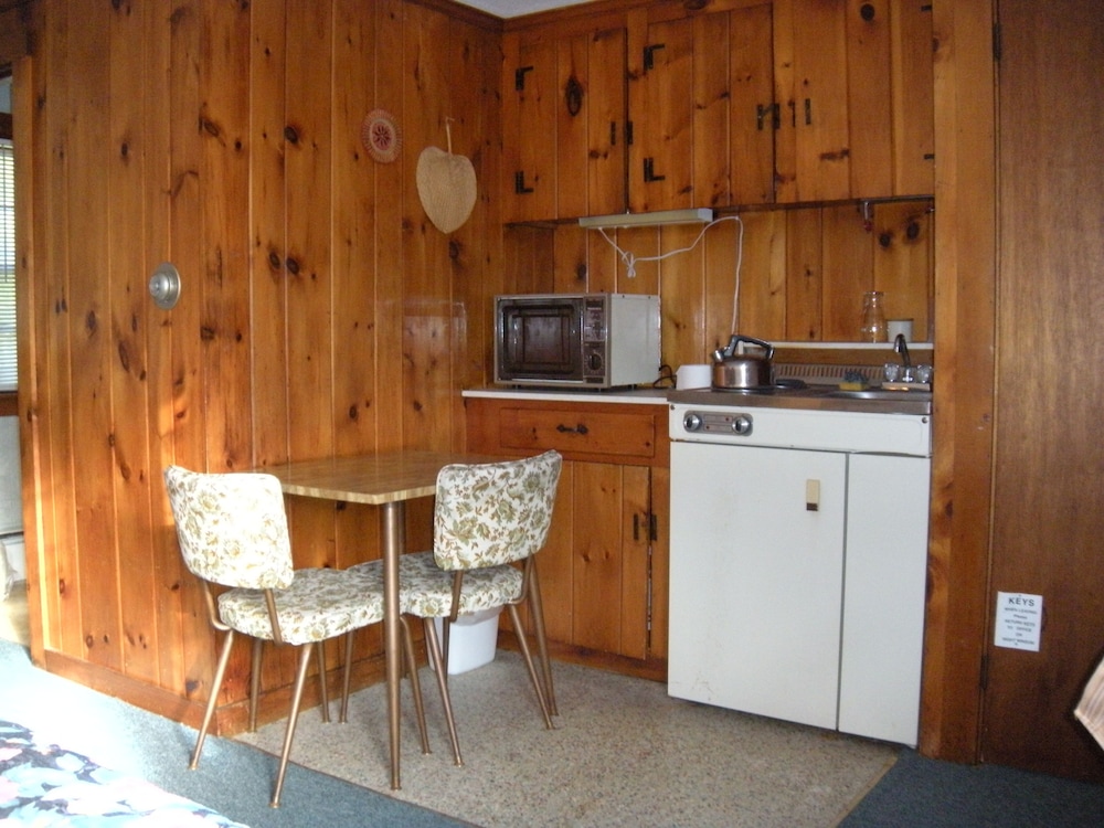 Bass River Motel - photo 24