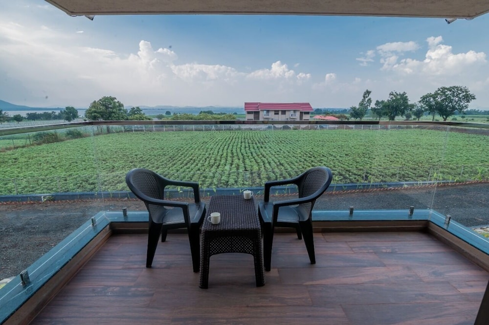 Escape Stays Le Fromage Cheese Village — Nashik