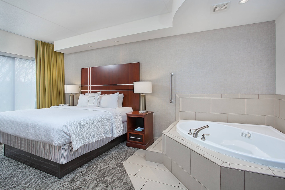 SpringHill Suites by Marriott Pigeon Forge - photo 13