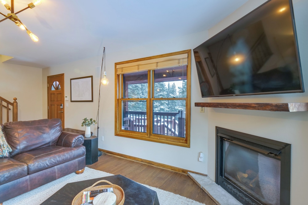 12 Mi to Breckenridge Ski Resort Cabin with Hot Tub - photo 3