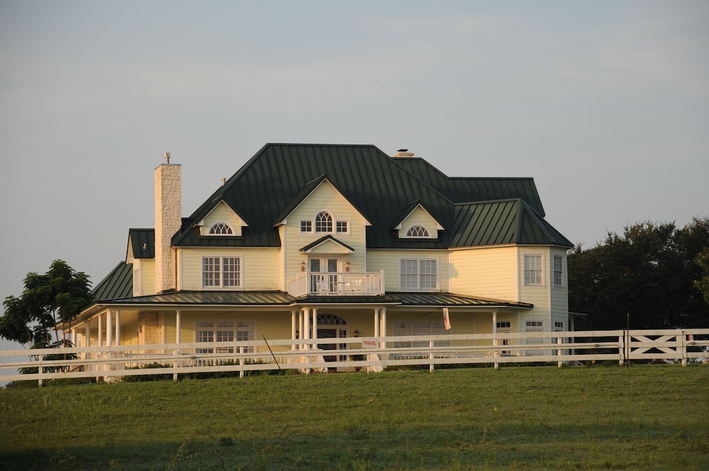 Lillian Farms Bed & Breakfast - photo 98