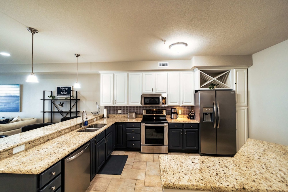 Happy Haven @ Lands End 3 BDR Resort Condo - photo 11