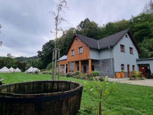 Penzion Askaha - carbon neutral hotel in Oskava