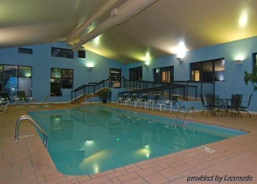 Quality Inn & Suites Biltmore South - photo 2