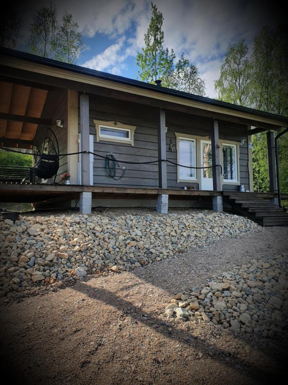 Uiton Kotirantasauna in Pelkosenniemi, Finland