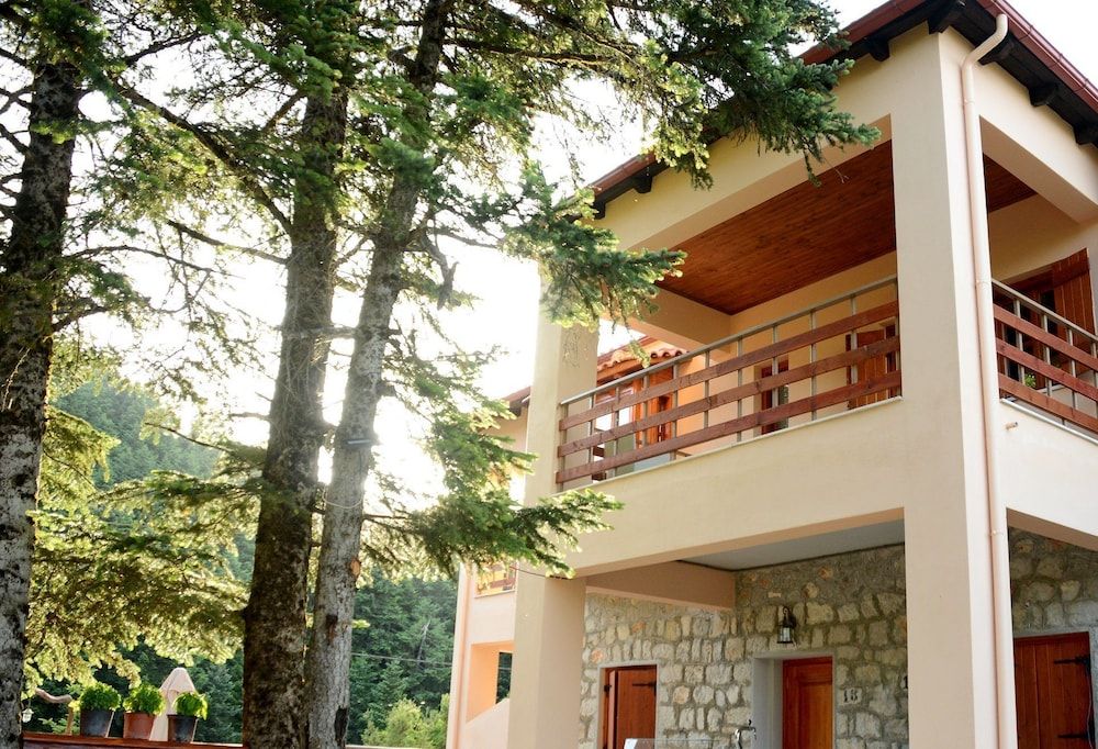 La Locanda - carbon neutral hotel in Lamia