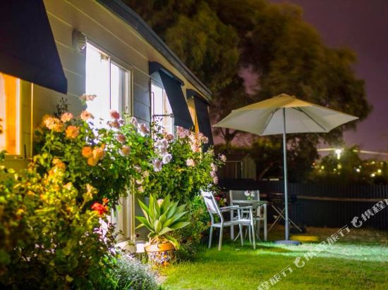 Moana Beach Sunset Holiday Accommodation A — Moana