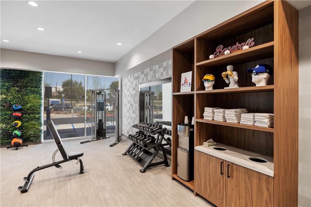 La Quinta Inn & Suites by Wyndham La Habra - photo 33