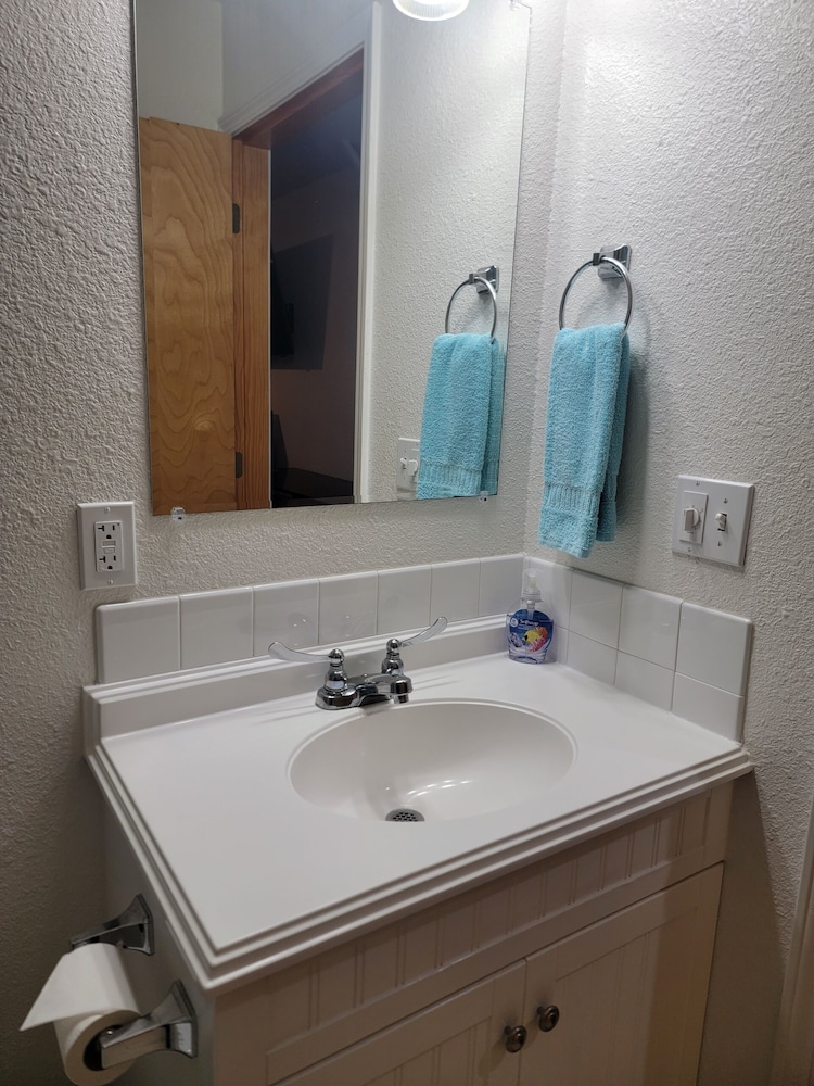 Eagle Bay Inn - photo 14