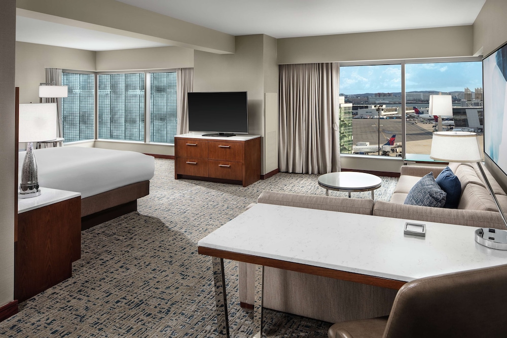 Hilton Boston Logan Airport - photo 19