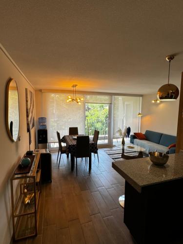 Depto amoblado Premium Escapada Andina — 4-Star Luxury Hotel in Santiago, Chile