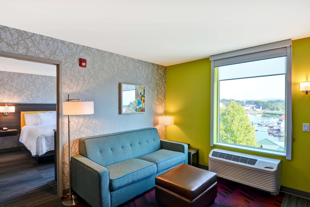 Home2 Suites by Hilton Hot Springs - photo 16