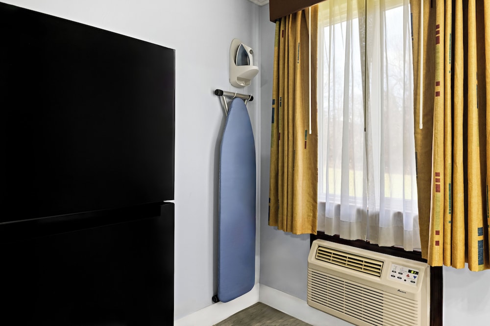Village Haven Inn & Extended Stay - photo 14