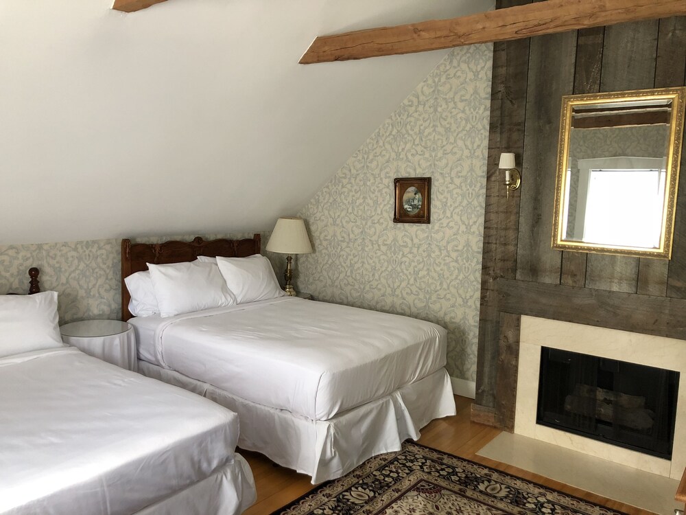 The Andrie Rose Inn - photo 17
