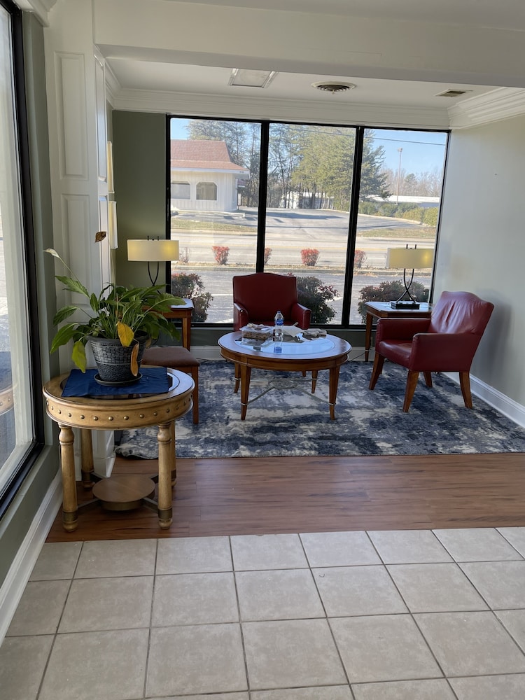 Astoria North Extended Stay - photo 6