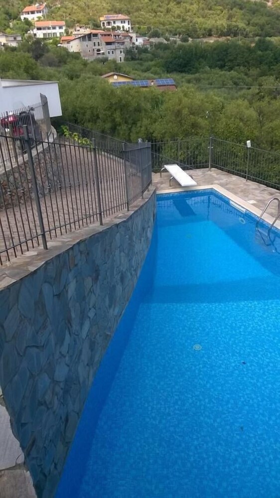 B And B Oasi 9762580 — Toirano