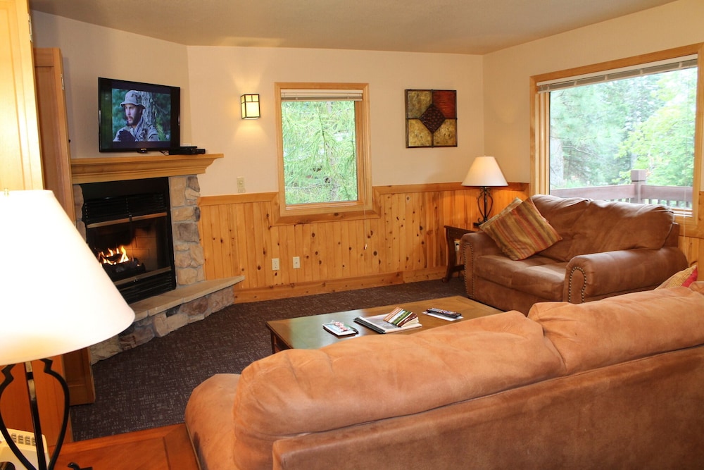 Mount Shasta Resort - photo 34