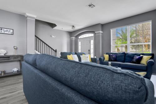 Themed Luxury 6BR Getaway with Resort Amenities - photo 6