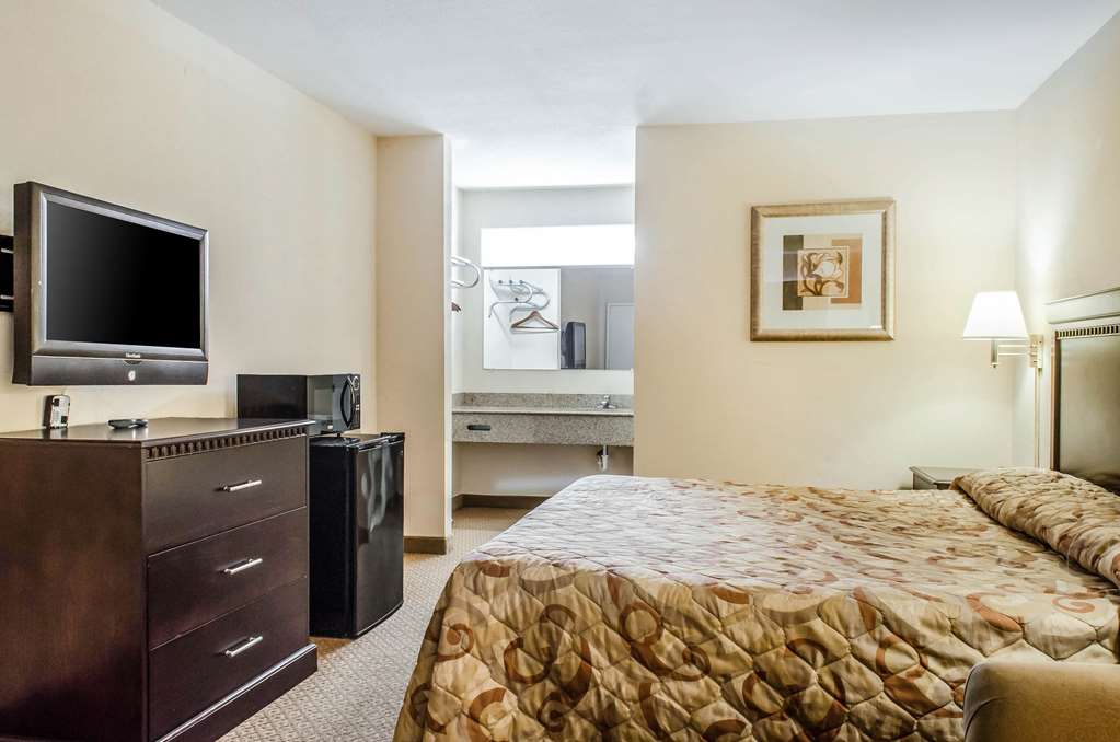 Rodeway Inn Shippensburg I 81 - photo 18