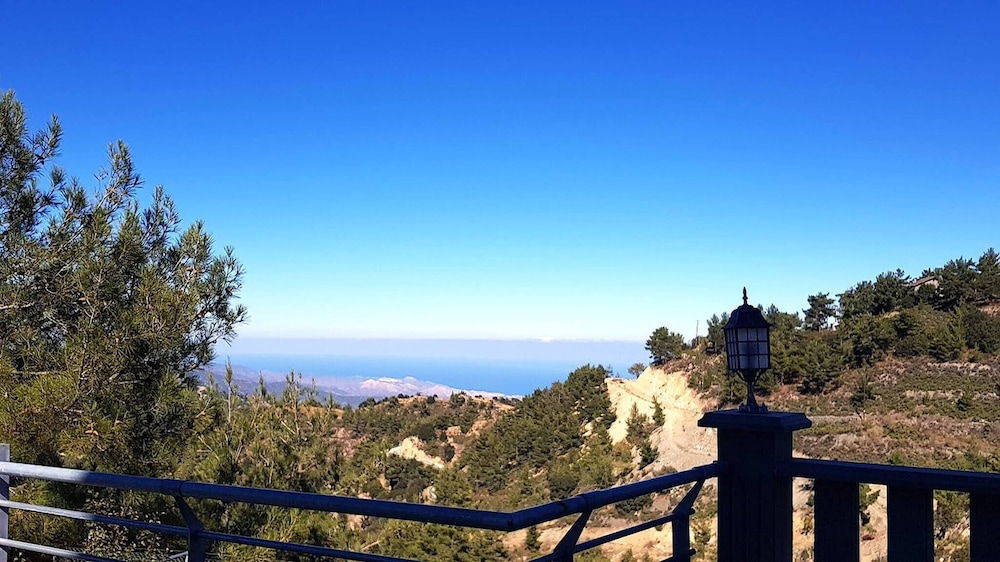 Kyperounta Heights Breathtaking View — hotel in Kyperounta