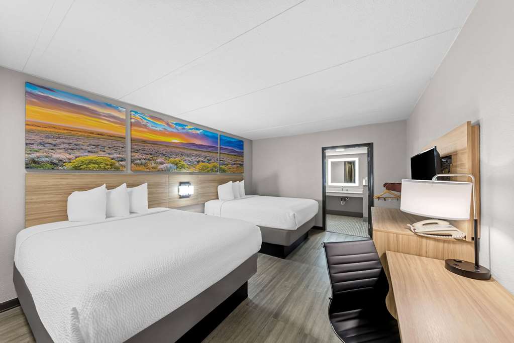 Days Inn by Wyndham Gainesville - photo 24