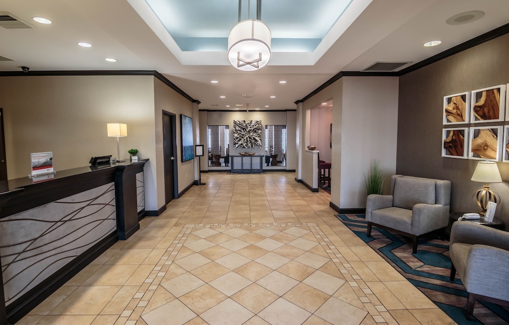 Holiday Inn Express & Suites Farmington by IHG - photo 59