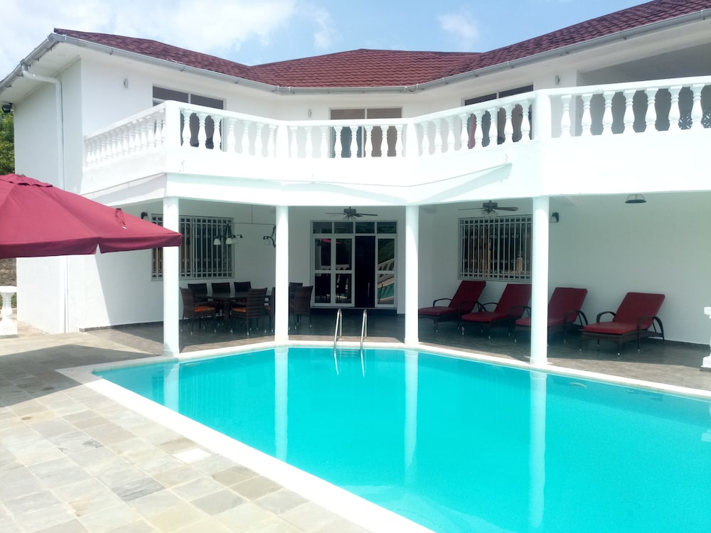 Casa Desqua Luxury Residence — 4-Star Luxury Hotel in Mombasa, Kenya
