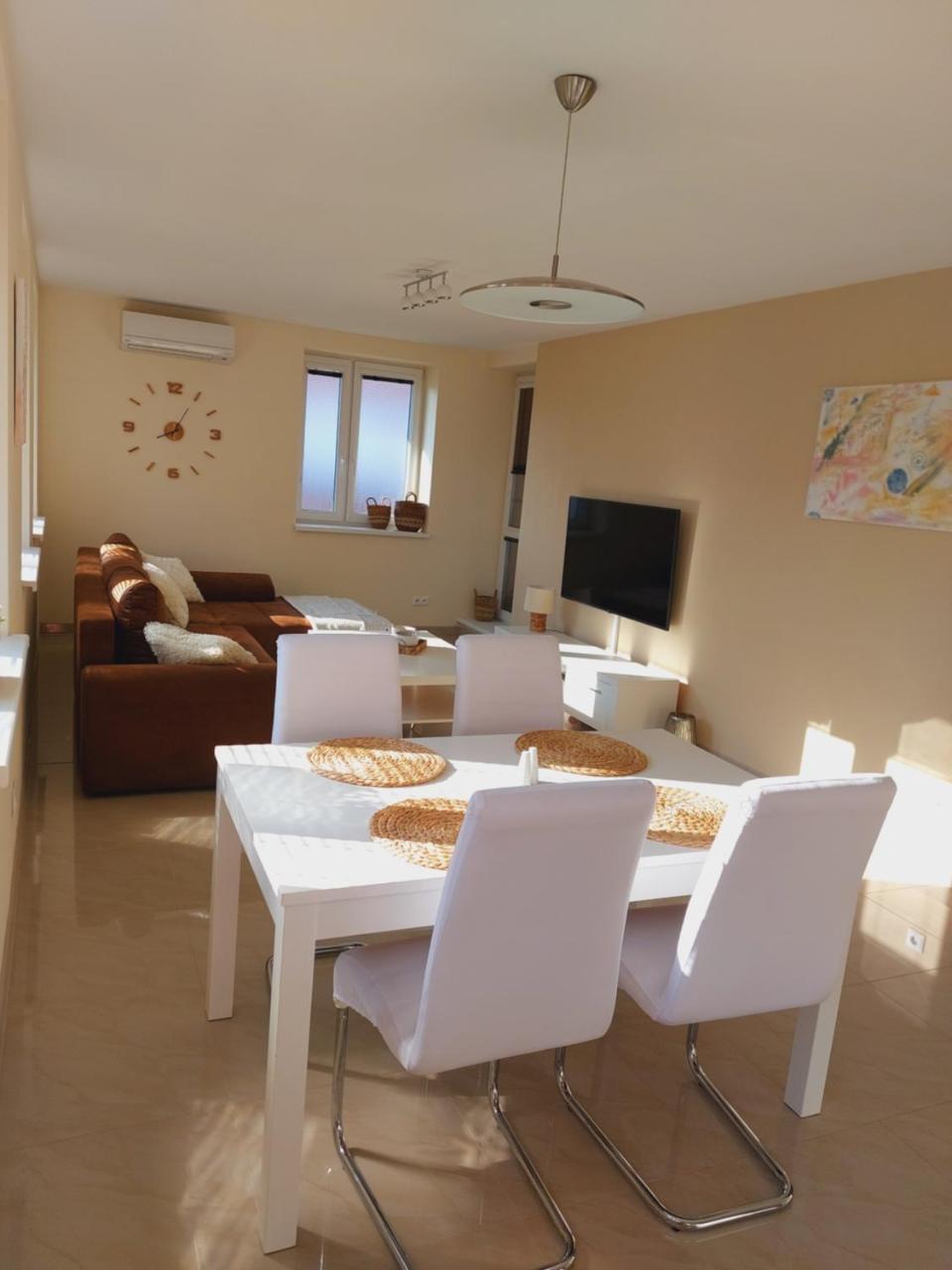Frastak Apartment 17674763 — Hlohovec