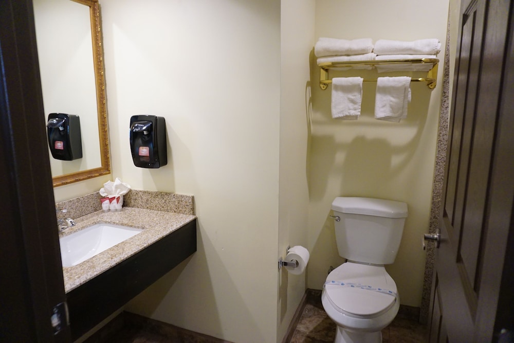 Tuscan Garden Inn - photo 45