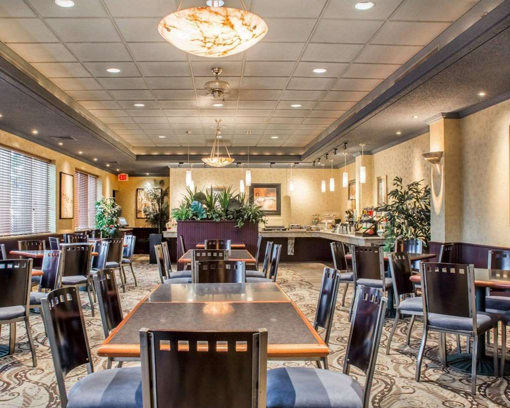 Clarion Hotel & Suites Riverfront - photo 27