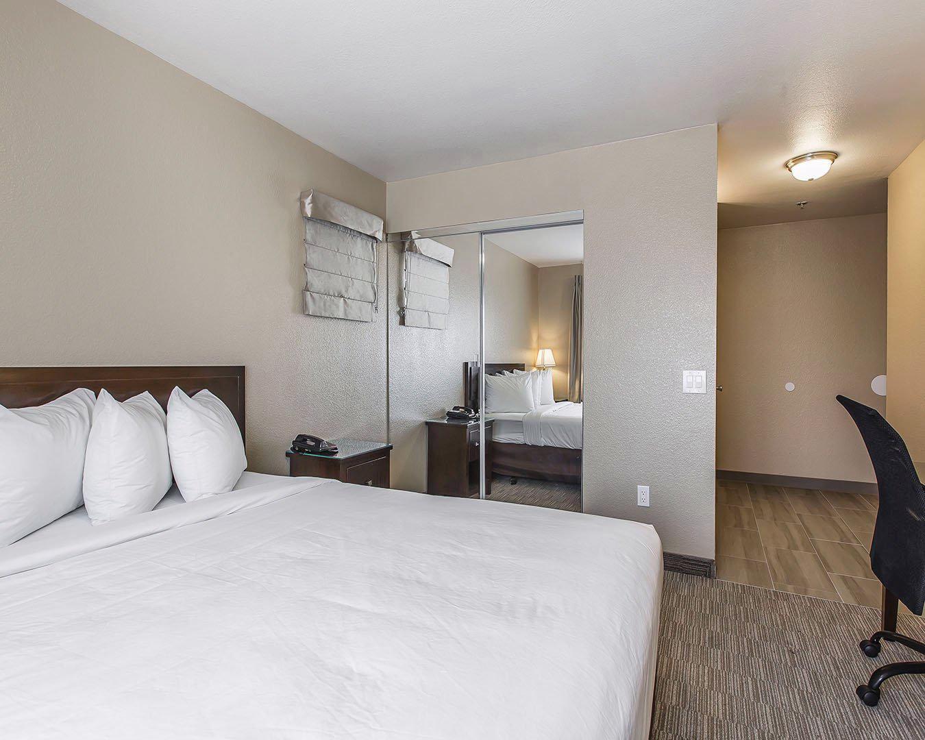 Americas Best Value Inn San Diego Downtown - photo 6