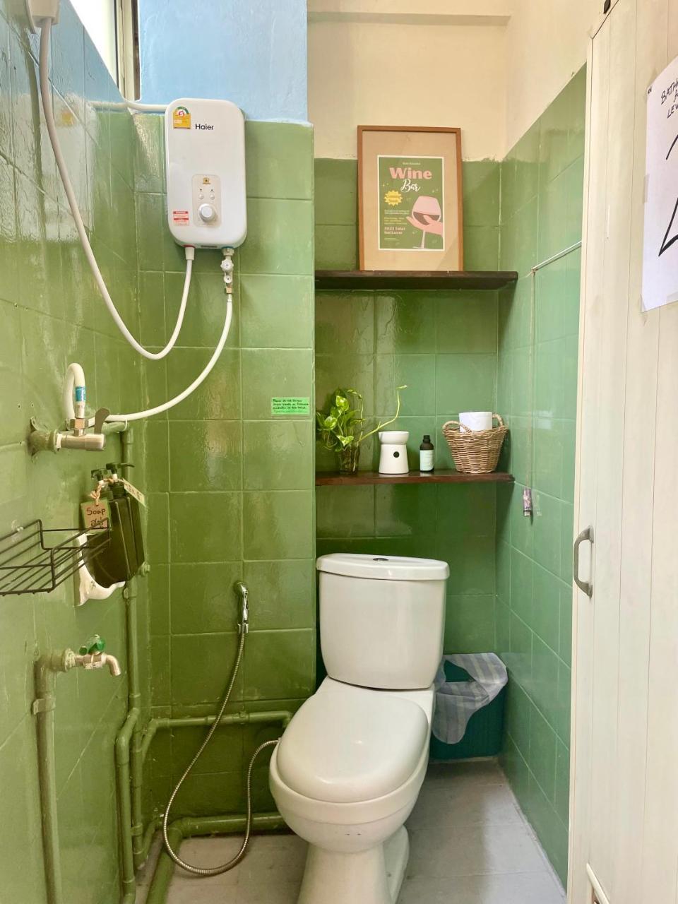 Baan KhaoSoi Private room in a rooftop hostel 2nd floor