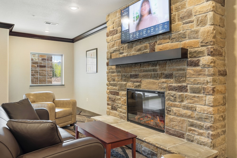 Cobblestone Hotel & Suites Alpine — Alpine — photo 3