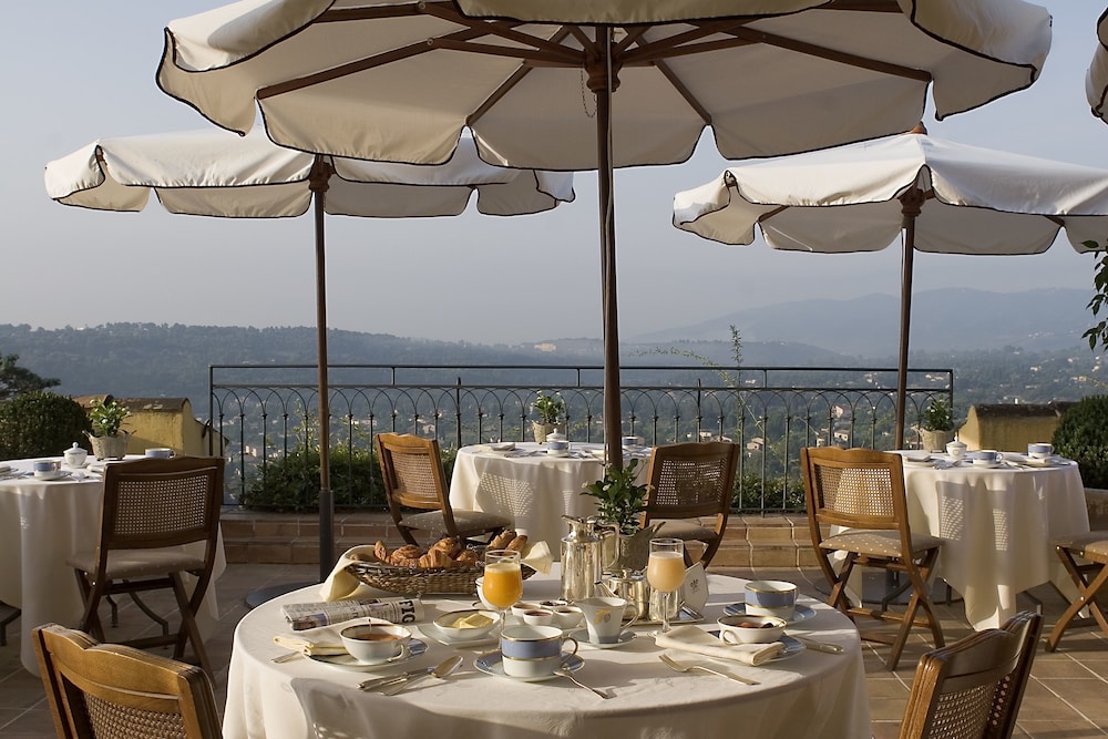 La Bastide Saint Antoine — 5-Star Luxury Hotel in Grasse, France