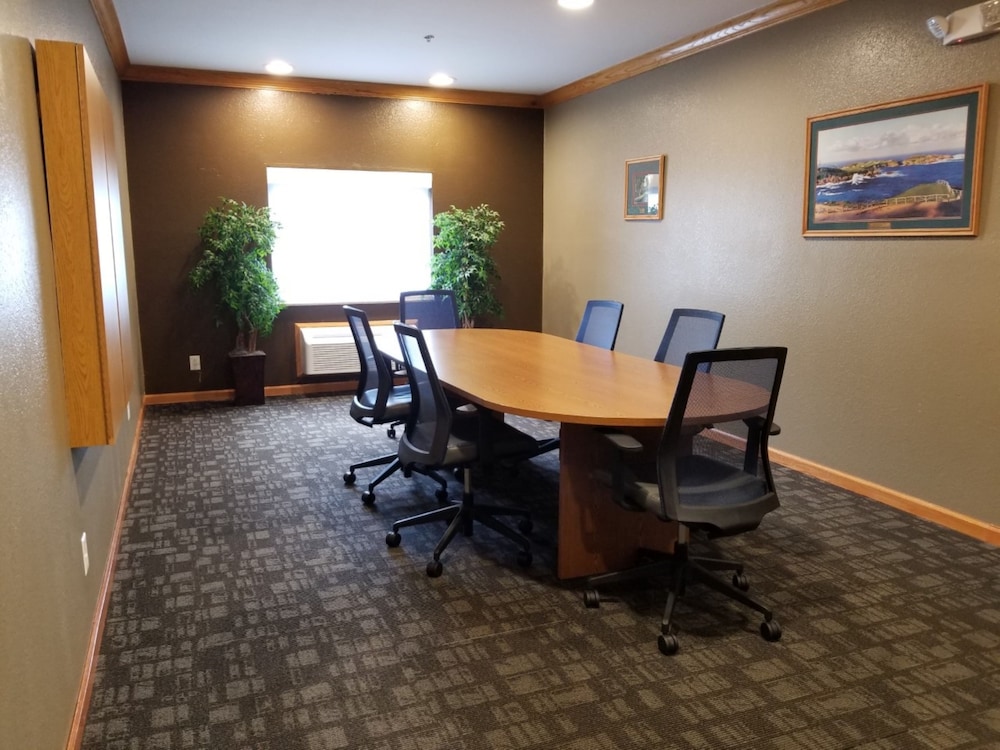 Holiday Inn Express Winfield Teays Valley - photo 16