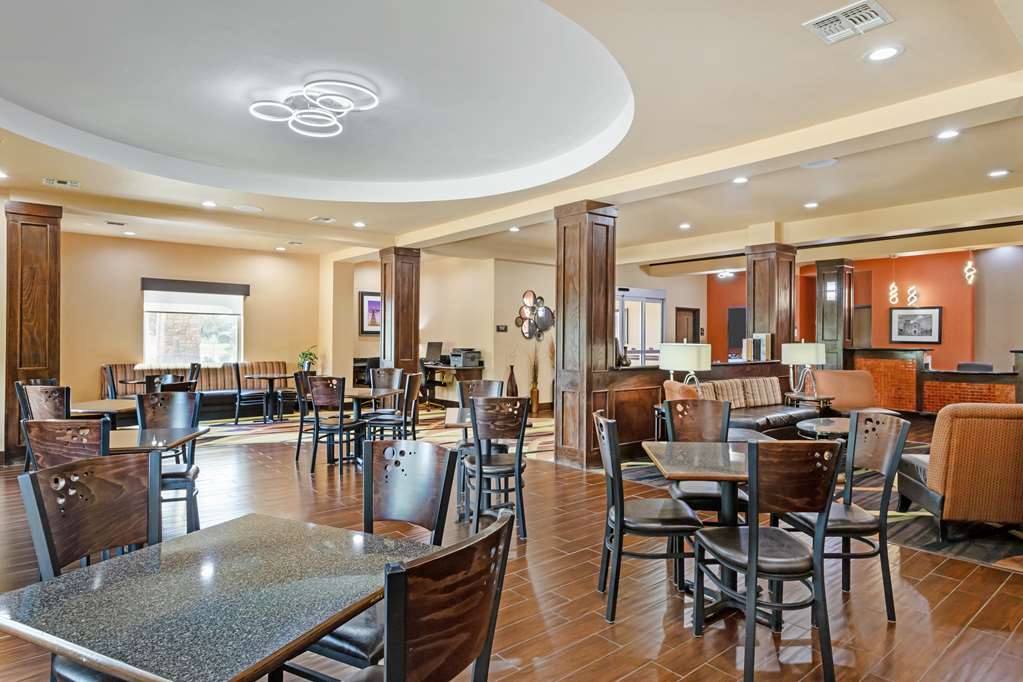 Best Western Plus Goliad Inn & Suites - photo 42