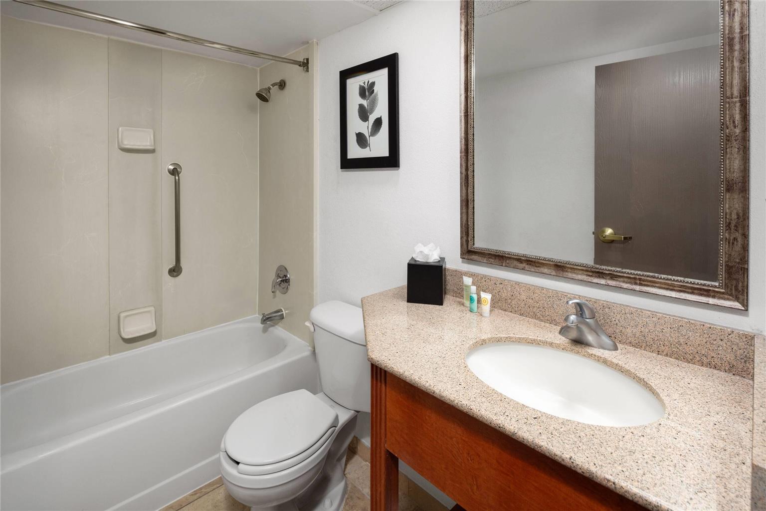 Wingate by Wyndham Lincoln Airport East I 80 - photo 26