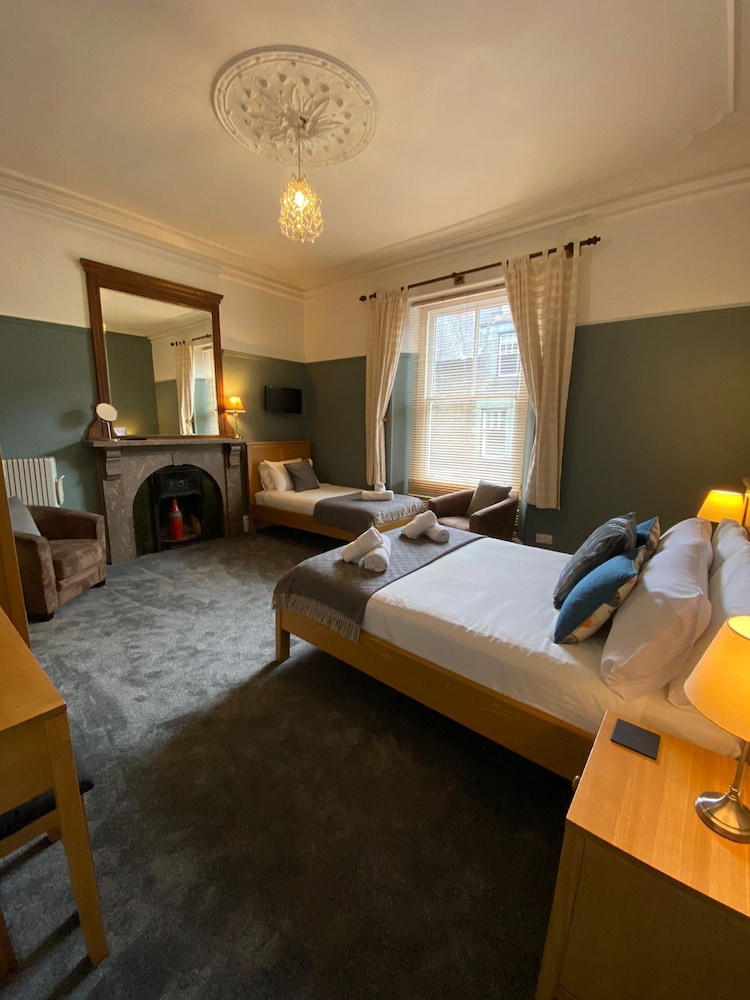 Ambleside Central Guest House — 4-Star Luxury Hotel in Ambleside, United Kingdom