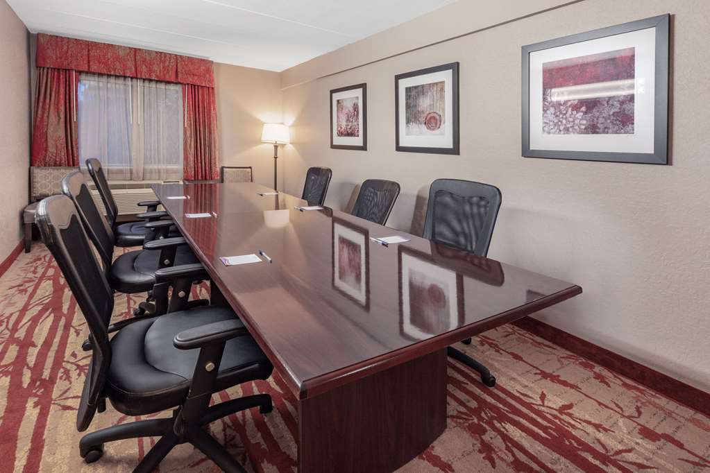 Baymont by Wyndham Brooklyn Center - photo 33