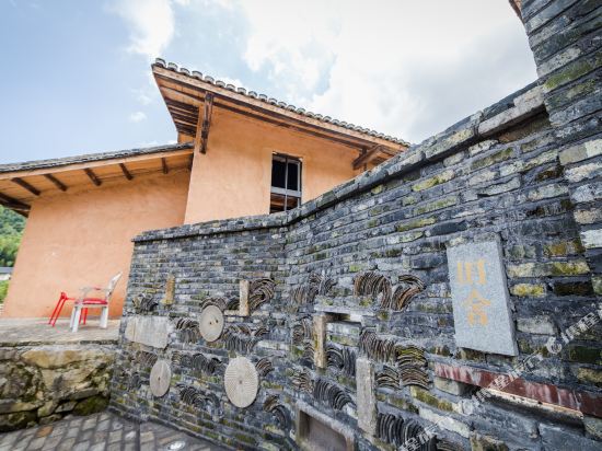 Jiushe Hotel — hotel in Yichun