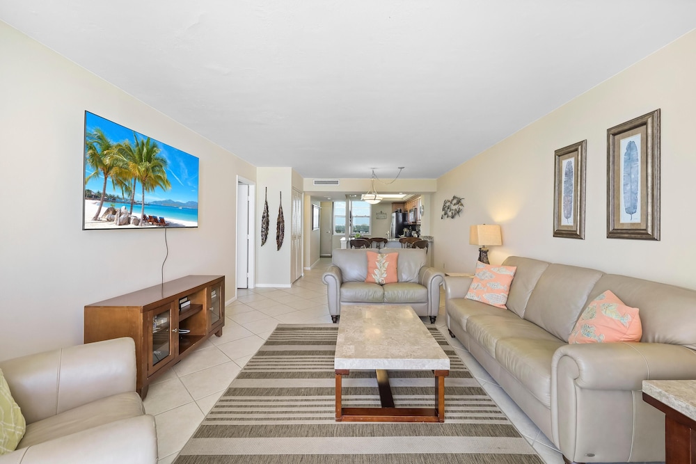 South Seas Tower 3 905 - photo 31