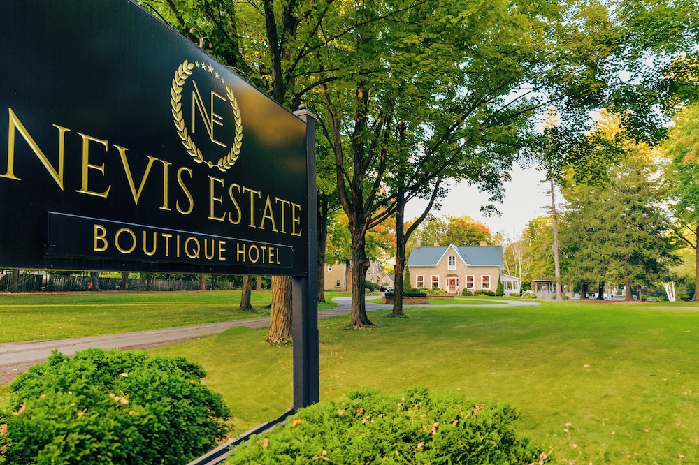 Nevis Estate Boutique Hotel in Perth, Canada